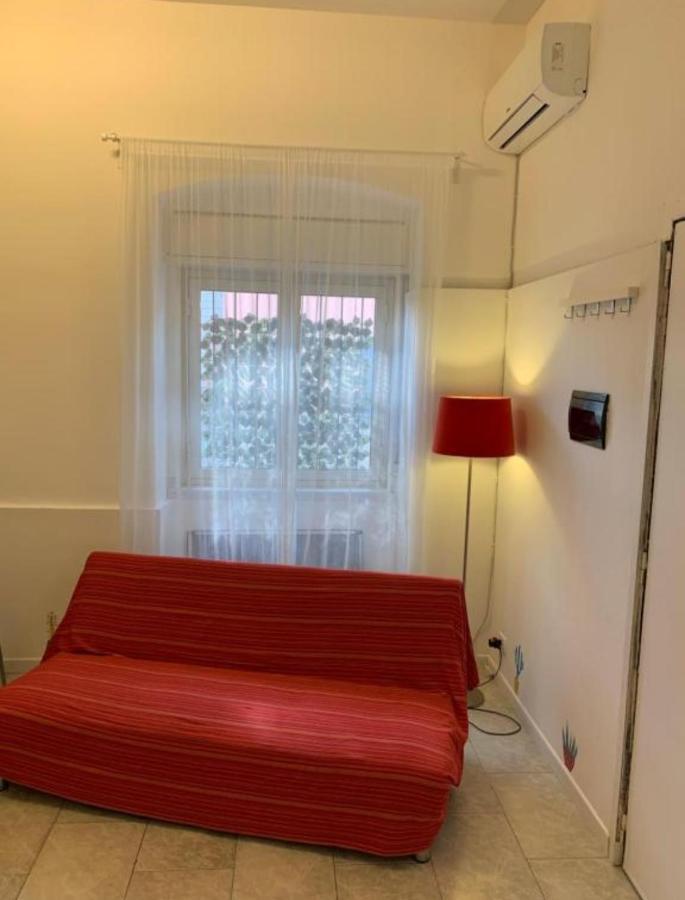 Apartmán The Airport House Katánie Exteriér fotografie